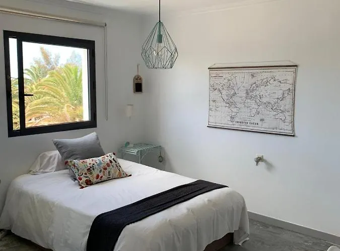 Estudio Naos Apartman